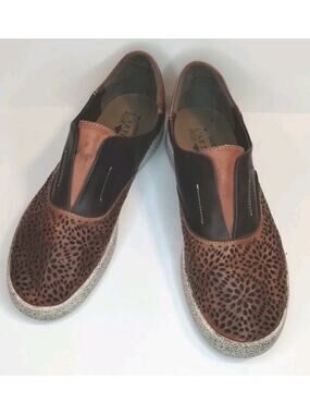 Lartiste Spring Step Belia NEW Brown Floral Laser Cut Leather Slip On Sneaker 41